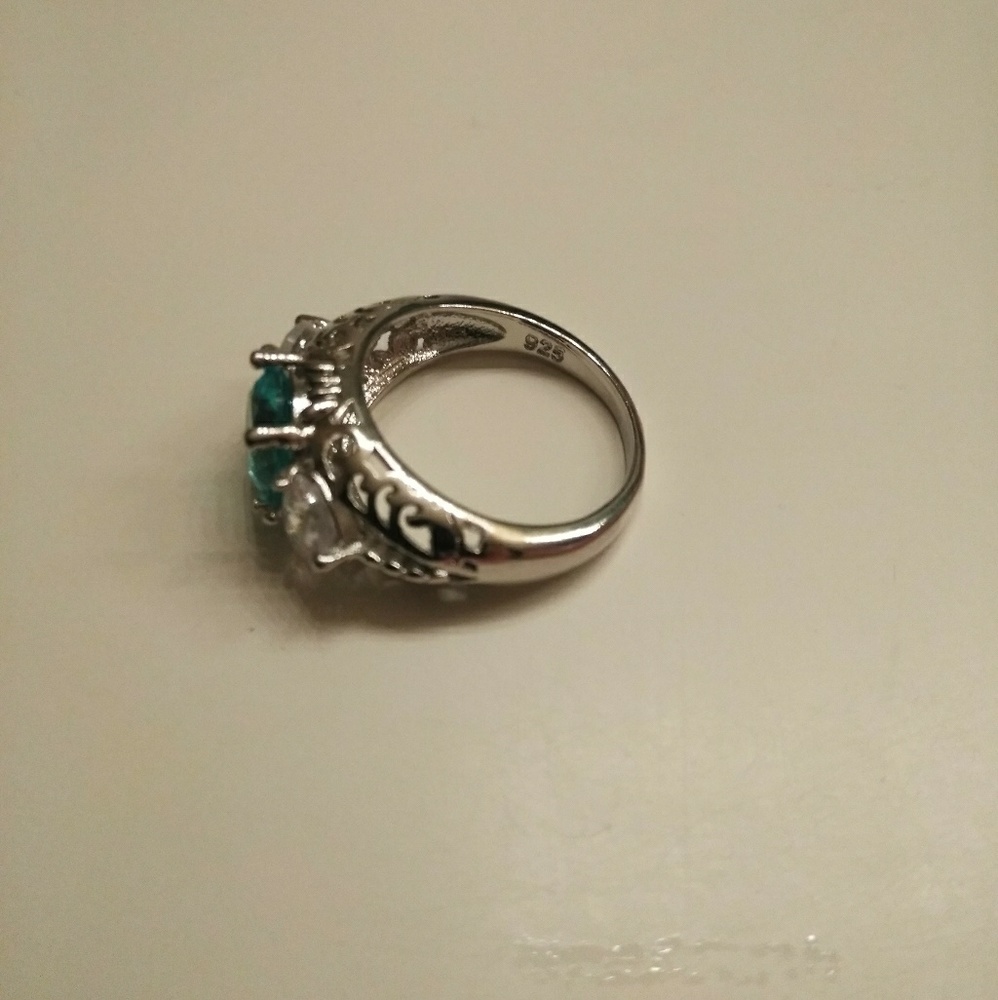 Sterling silver aquamarine antique style ring - Picture 3 of 3